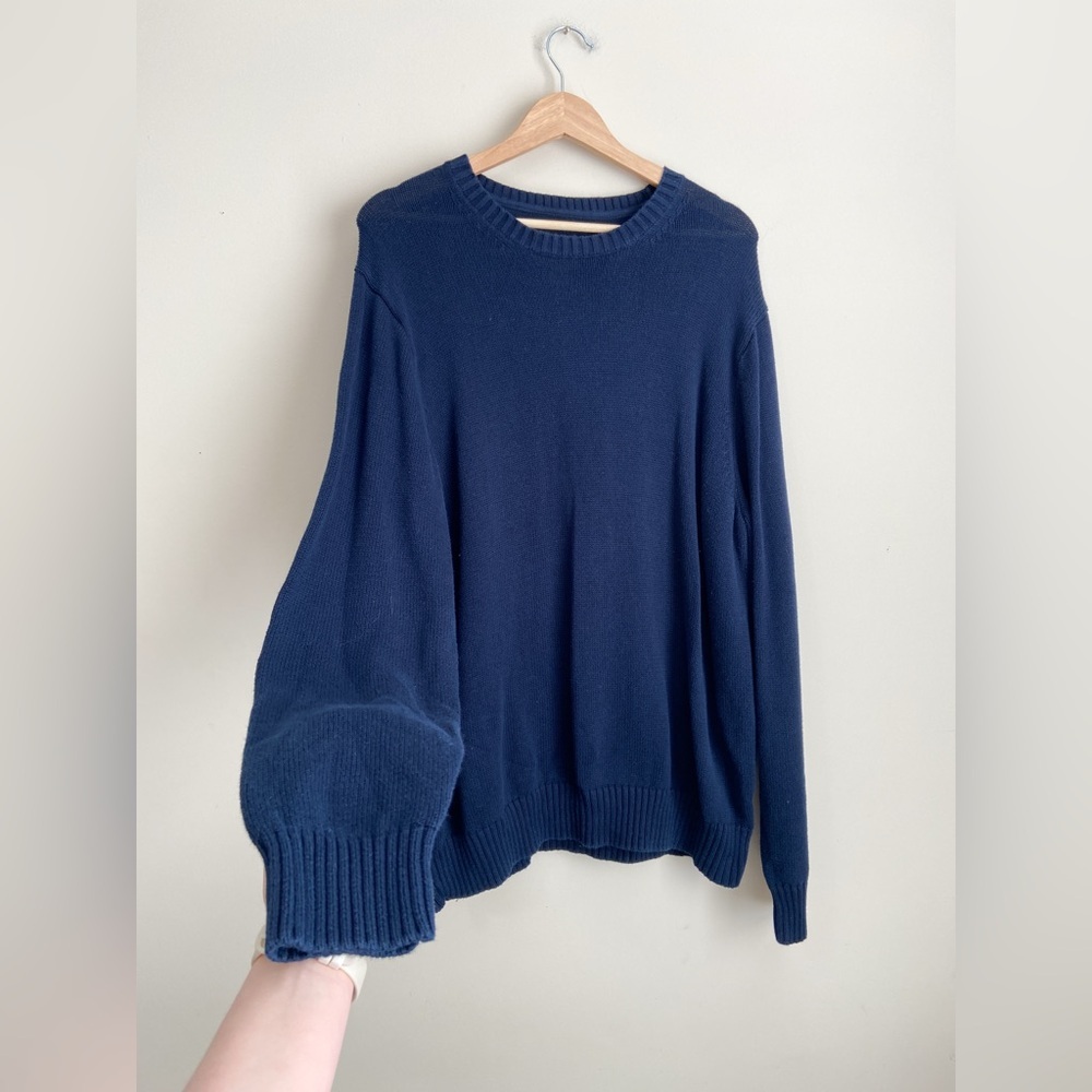 St. John's Bay Men's Navy Blue Crewneck Sweater